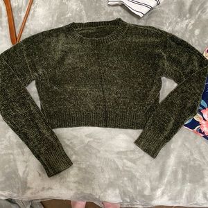 Cashmere crop top sweater